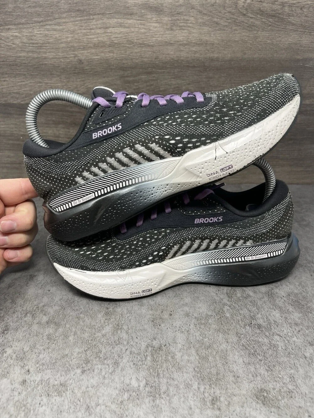 Brooks Adrenaline GTS 24 Running Shoes Womens Size 6.5 Black Lilac Purple